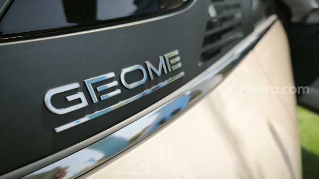 Geely memamerkan Geome Xingyuan di ajang Geely Global Intelligent Mobility Expo di Hangzhou, China pada pekan ini. Kabarnya mobil ini akan diluncurkan di Indonesia pada GIIAS 2025. [Suara.com/Liberty Jemadu]
