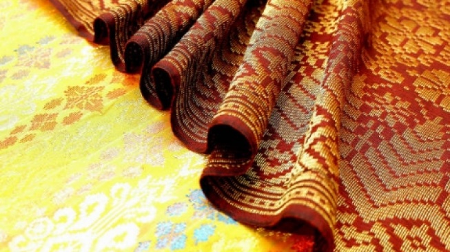 Sumsel Memukau! 5 Alasan Swarna Songket 2025 Jadi Incaran Pecinta Kain