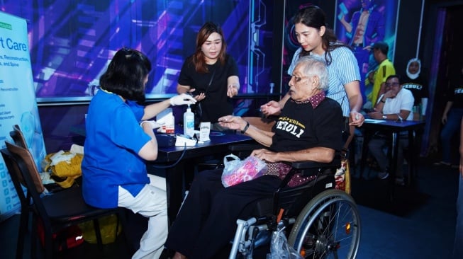 Andrew Susanto gelar pemeriksaan gratis bagi lansia [Istimewa]