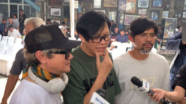Meninggal Dunia, Pelukan Hangat Bunda Iffet Dirindukan Personel GIGI