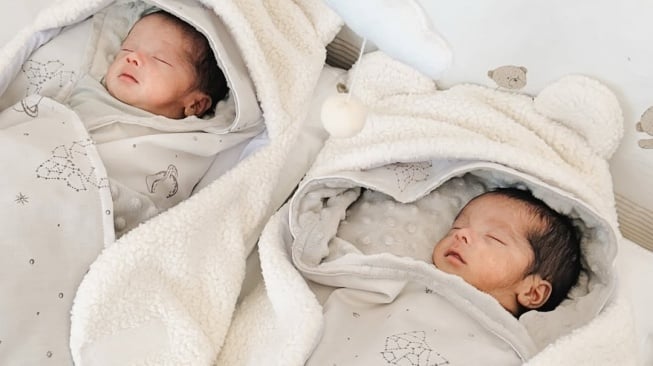 Anak kembar Dennis Lim dan Yunda Faisyah (Instagram)