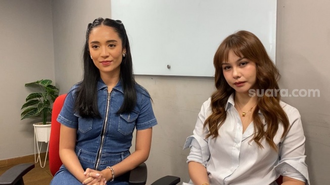 Di Balik Layar Tak Ingin Usai Disini: Vanesha Prescilla dan Asha Adu Kekompakan Lewat Telepati