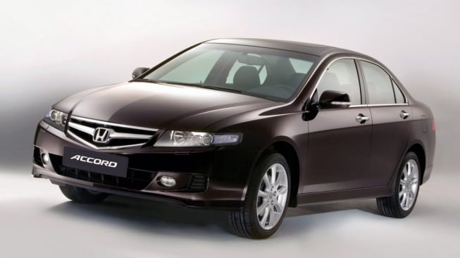 Ilustrasi mobil bekas murah tapi mewah Honda Accord. (Drive Place)