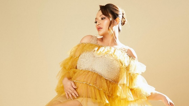 Siti Badriah bagikan maternity shoot jelang persalinan anak ke-2 (Instagram)