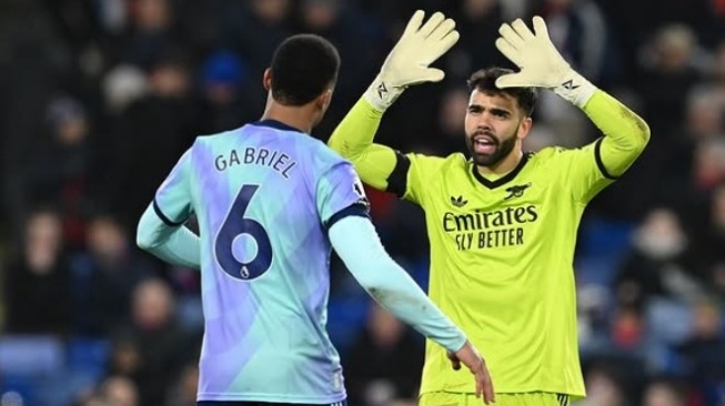 Kiper Arsenal, David Raya tampil memukau di Liga Champions 2024/2025. [Instagram @d.raya1]