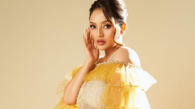 Siti Badriah bagikan maternity shoot jelang persalinan anak ke-2 (Instagram)