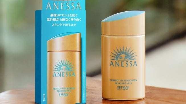 Anessa Perfect UV Sunscreen Skincare Milk SPF 50+ PA++++ (Instagram/@anessa_official_indonesia)
