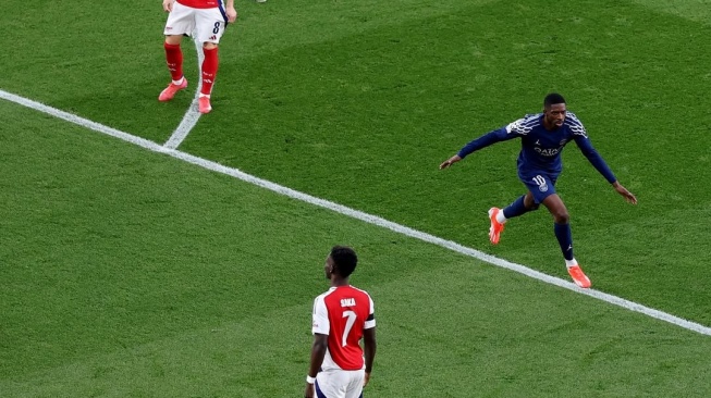 Hasil Liga Champions: gol tunggal Ousmane Dembele bawa PSG bungkam Arsenal di London. [Dok. IG @championsleague]