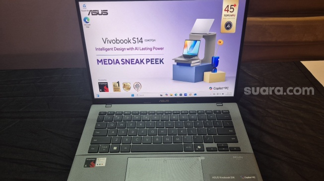 Perkenalan Vivobook S14 (S3407QA) sebelum meluncur resmi ke Indonesia, Rabu (30/4/2025). [Suara.com/Dythia]