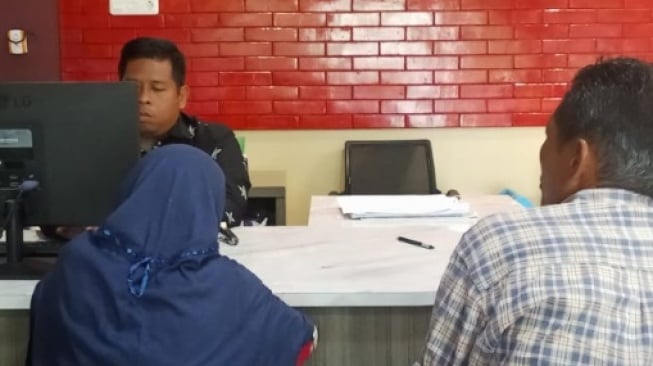 Nenek 103 tahun melaporkan kejahatan yang dilakukan sang anak ke polisian [sumselupdate]