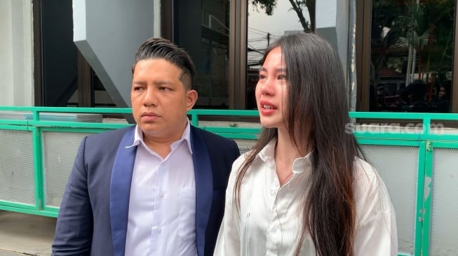 Dituding Ambil Job Tanpa Sepengetahuan Manajemen, Zoe Levana Digugat Rp100 Juta