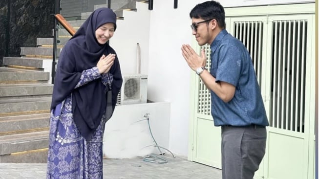 Perhatian Desta untuk Natasha Rizky, Kasih Kejutan Manis Seharga Ratusan Juta Rupiah