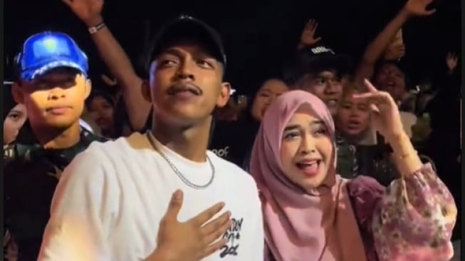 Gandeng Ria Ricis Nonton Konser Denny Caknan, Hasan Aftershine Langsung Diminta Berpikir Dua Kali
