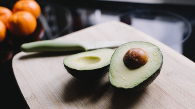 Ilustrasi buah alpukat (Unsplash.com/kelly sikkema)