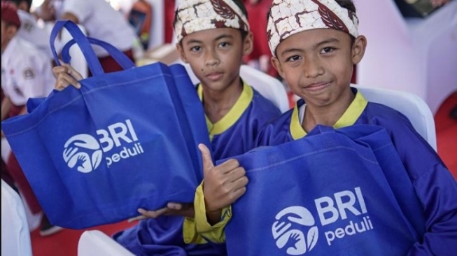 Hardiknas, BRI Peduli Ini Sekolahku Gelar Kegiatan Edukatif dan Menginspirasi di Sagalaherang