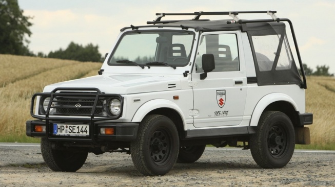 Suzuki Katana aka Suzuki Jimny lawas, di luar negeri juga disebut dengan Suzuki Samurai. (Drive Place)
