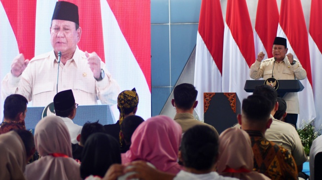 Produksi Jagung dan Beras Melimpah, Prabowo Segera Bangun 25.000 Gudang Improvisasi