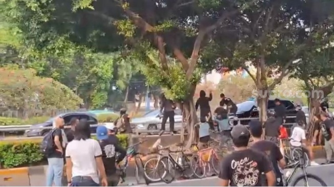 Tangkap 14 Pendemo Anarkis di Hari Buruh, Polisi: Mereka Penyusup, Diduga dari Kelompok Anarko