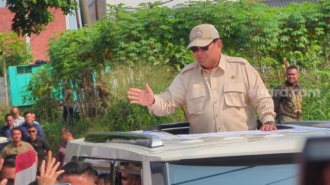 Demi Digitalisasi, Prabowo Segera Sebar Layar Televisi Canggih di Setiap Sekolah