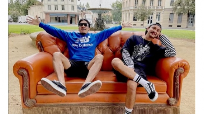 10 Jokes Bapak Bapak Ala Vincent Desta Paling Kocak dan Cocok Buat Tektokan