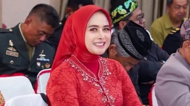 Profil Citra Pitriyami: Bupati Termiskin, Ternyata Kakak Kandung Artis Terkenal