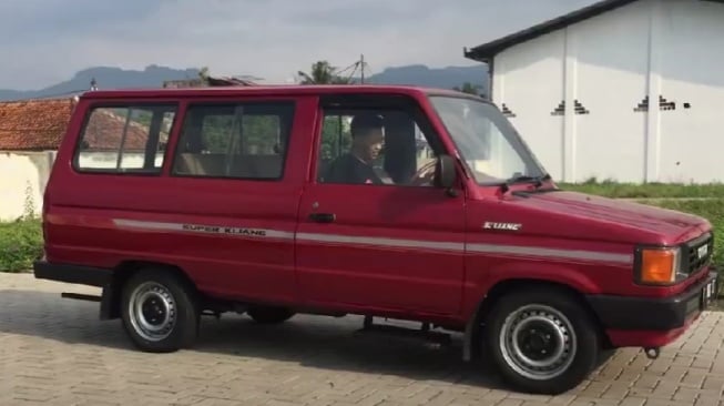 Ilustrasi kijang super atau sering disebut kijang kotak. [YouTube/HKS MOTOVLOG]