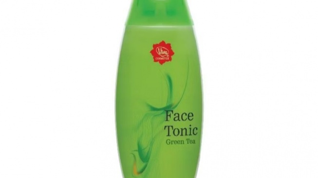 Viva Face Tonic Green Tea, salah satu rekomendasi produk skincare Viva yang dapat membantu mengatasi breakout dan jerawat (Shopee/Viva Cosmetics Official Shop)