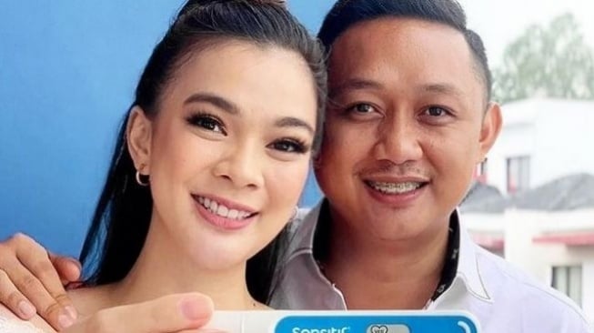 Potret Kezia Warouw dan Christian Rantepadang (Instagram)