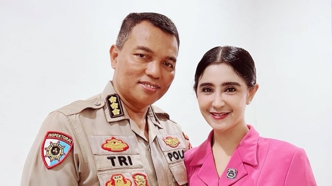 Potret Uut Permatasari dan AKBP Tri Goffarudin Pulungan (Instagram/uutpermatasari)