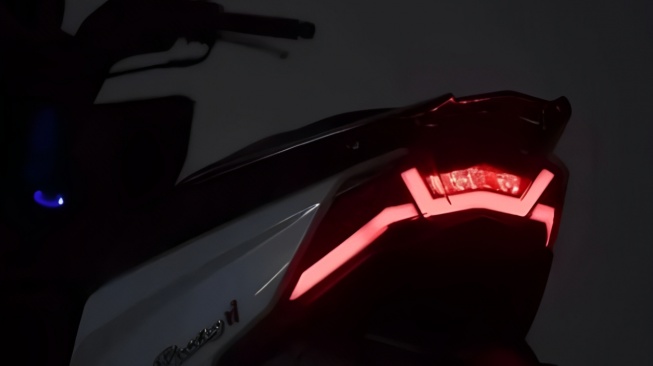 Pesona Kymco Racing H150 2025: Skutik Premium 300 Km Sekali Isi Bensin, Siap Tantang Aerox