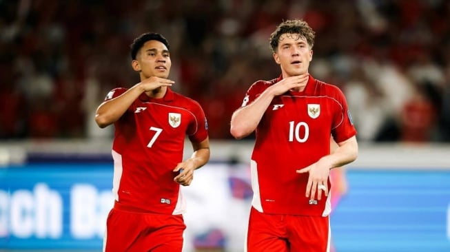 Selamat Tinggal Ole Romeny dan Marselino Ferdinan, Bos Oxford Kasih Isyarat