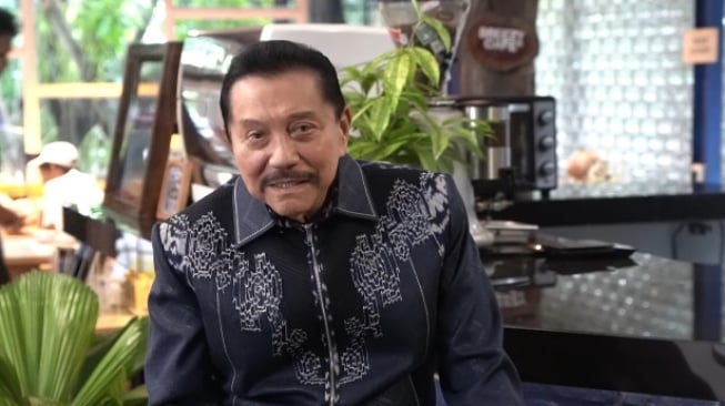 Sebut Desakan Forum Purnawirawan TNI Copot Wapres Gibran Hoaks, AM Hendropriyono: Ada yang Main!