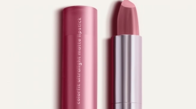 Wardah Ultralight Matte Lipstick. [wardahbeauty.com]