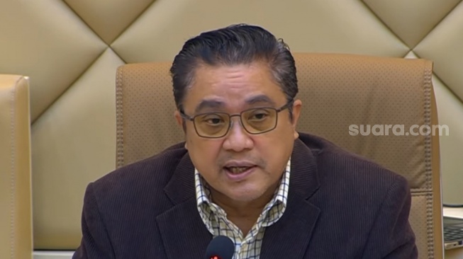 DPR Minta Ada Aturan Pembatasan Gugatan Pilkada ke MK: Daerah Tak Punya Uang