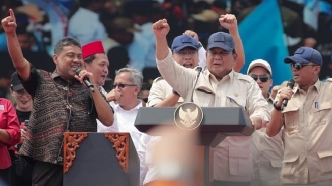 Presiden Prabowo Subianto saat berpidato ketika Hari Buruh 1 Mei 2025. Presiden Prabowo menekankan kepada ormas untuk tidak mengganggu investor. [Suara.com]