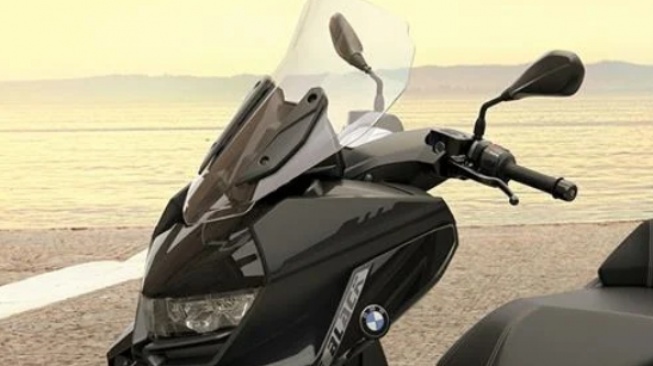Yamaha XMAX Dibikin Gigit Jari, Ini Dia Skutik Premium BMW C 400 GT yang Harga Setara Moge