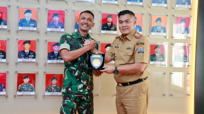Kunjungan Sekda kota Palembang ke Raider Yonif 200