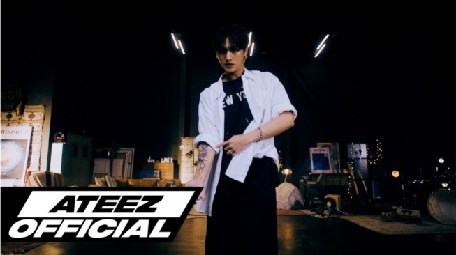 Esensi "Sagittarius", Lagu Perjalanan Cinta Wooyoung untuk ATEEZ dan ATINY
