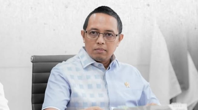 Fakta-Fakta Hasan Nasbi yang Batal Mundur dari Jabatan Kepala Kantor PCO