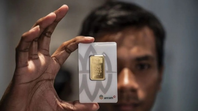 Harga Emas Antam Hari Ini Melonjak, Tembus Rp 1,93 Juta per Gram!