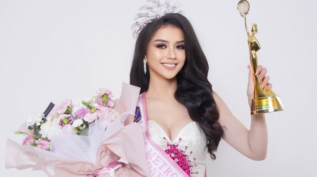Dari Panggung Dangdut ke Miss Metropolitan: Transformasi Loly Love Bikin Kagum