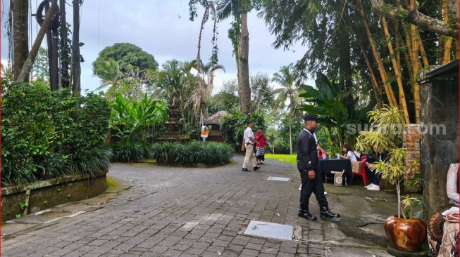Hal Tak Biasa yang Dialami Penghulu Saat Menikahkan Luna Maya Dan Maxime di Ubud