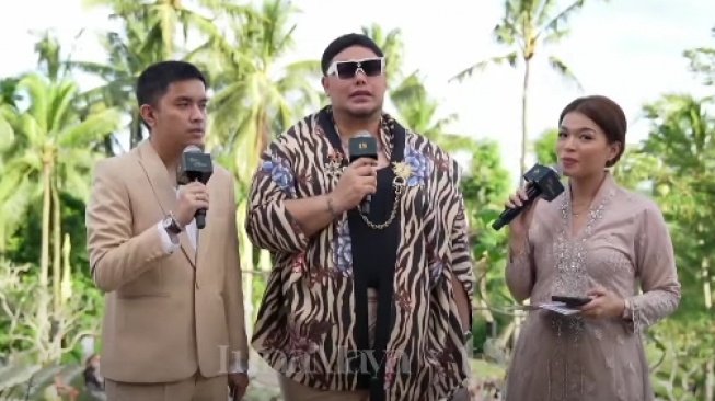Ivan Gunawan hadir langsung di acara akad nikah Luna Maya dan Maxime Bouttier (Instagram)