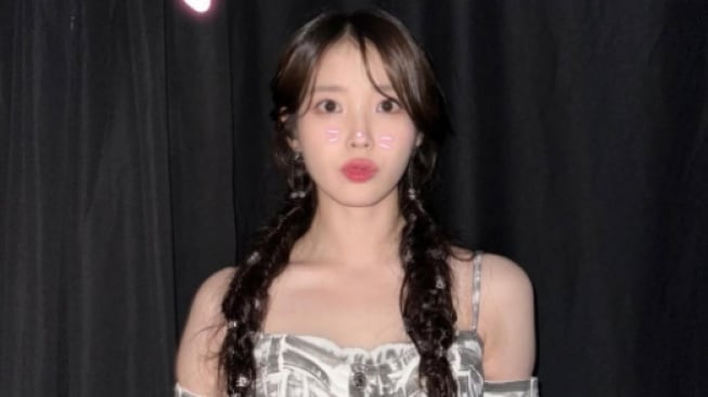 Soft Girl Vibes! 4 Ide Hairstyle ala IU yang Bikin Wajah Makin Fresh
