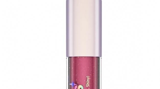 Kosmetik MOP milik Tasya Farasya. [motherofpearl.id]