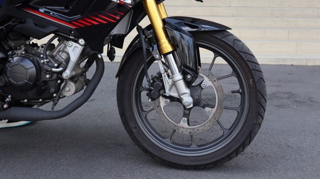 Tips Agar Ban Motor Hemat dan Awet, Jangan Anggap Sepele!