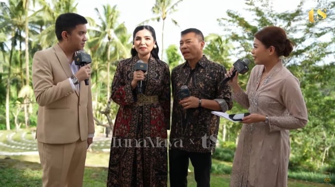 Deretan artis yang hadiri pernikahan Luna Maya dan Maxime Bouttier (YouTube/TS Media)