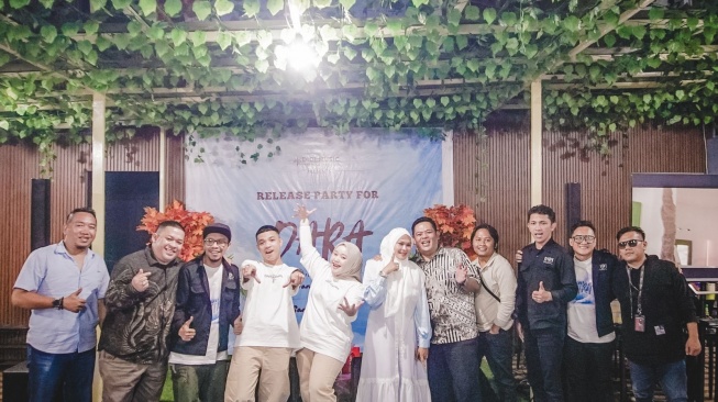Danil Josse dan Sara Rahayu merilis lagu duet berjudul "Dara" di bawah naungan label Didi Music, yang digelar di Jakarta, 5 Mei 2025. [Instagram] 