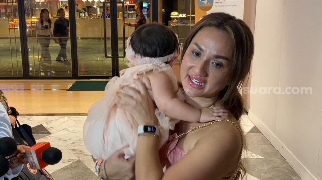 Tengku Dewi Putri di kawasan Thamrin, Jakarta, Rabu, 7 Mei 2025. [Suara.com/Tiara Rosana]