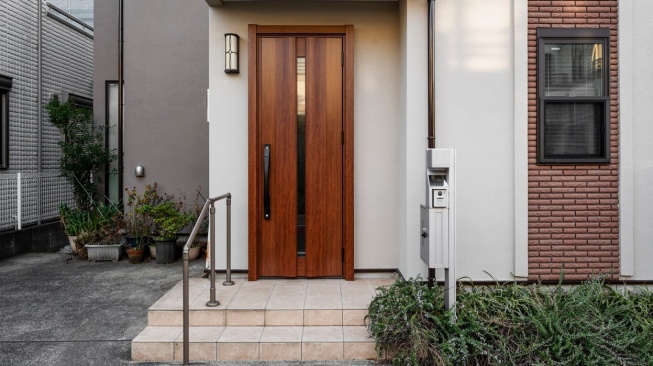 Hindari Taruh 6 Tanaman Ini di Pintu Rumah, Bisa Bikin Sial Menurut Feng Shui!